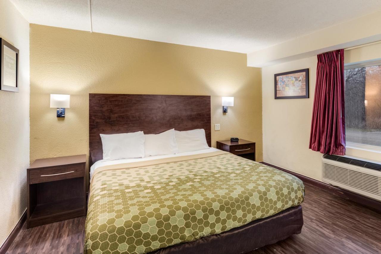Econo Lodge Inn & Suites Binghamton Εξωτερικό φωτογραφία