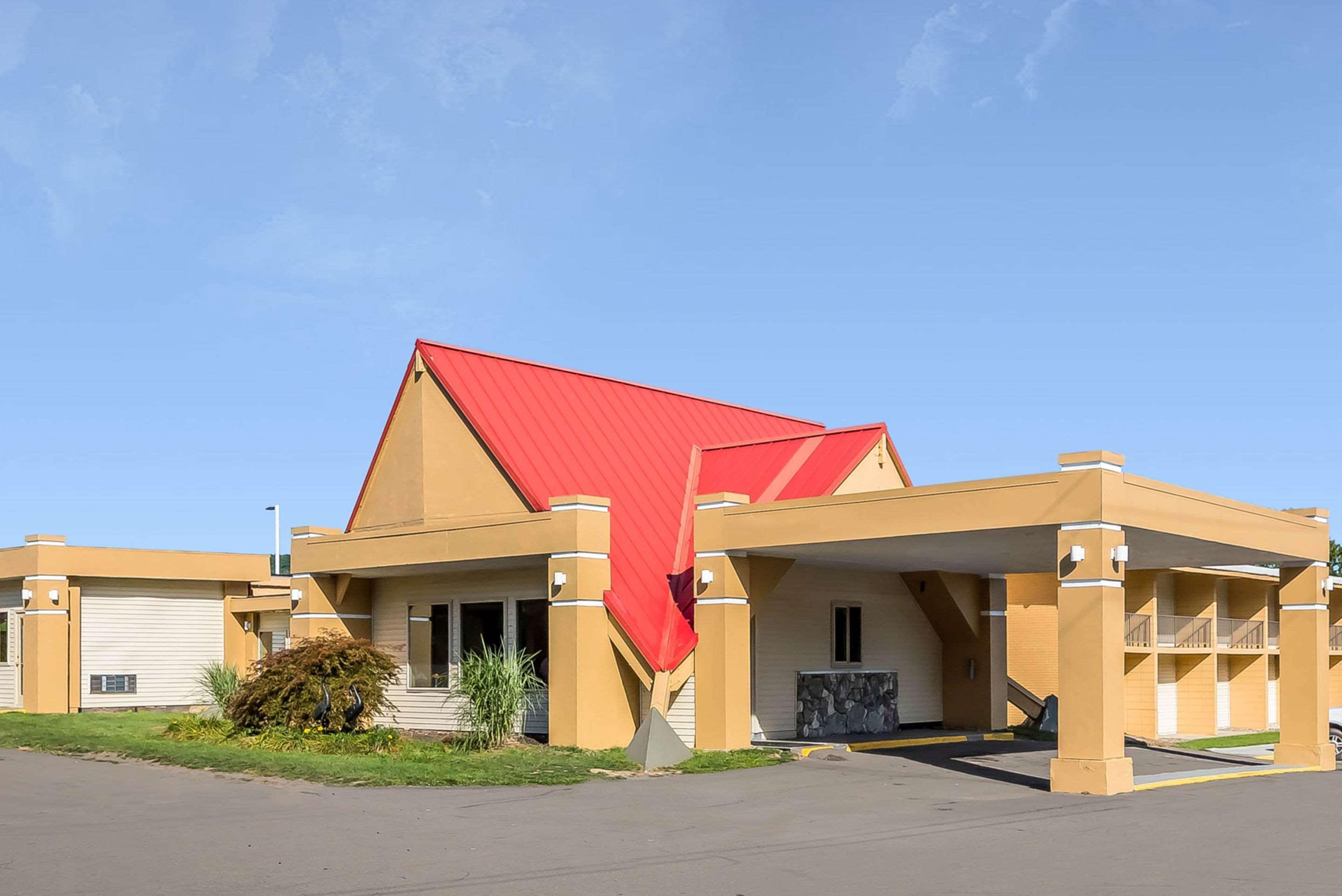 Econo Lodge Inn & Suites Binghamton Εξωτερικό φωτογραφία