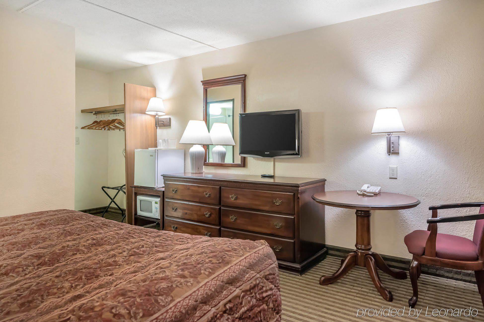 Econo Lodge Inn & Suites Binghamton Εξωτερικό φωτογραφία