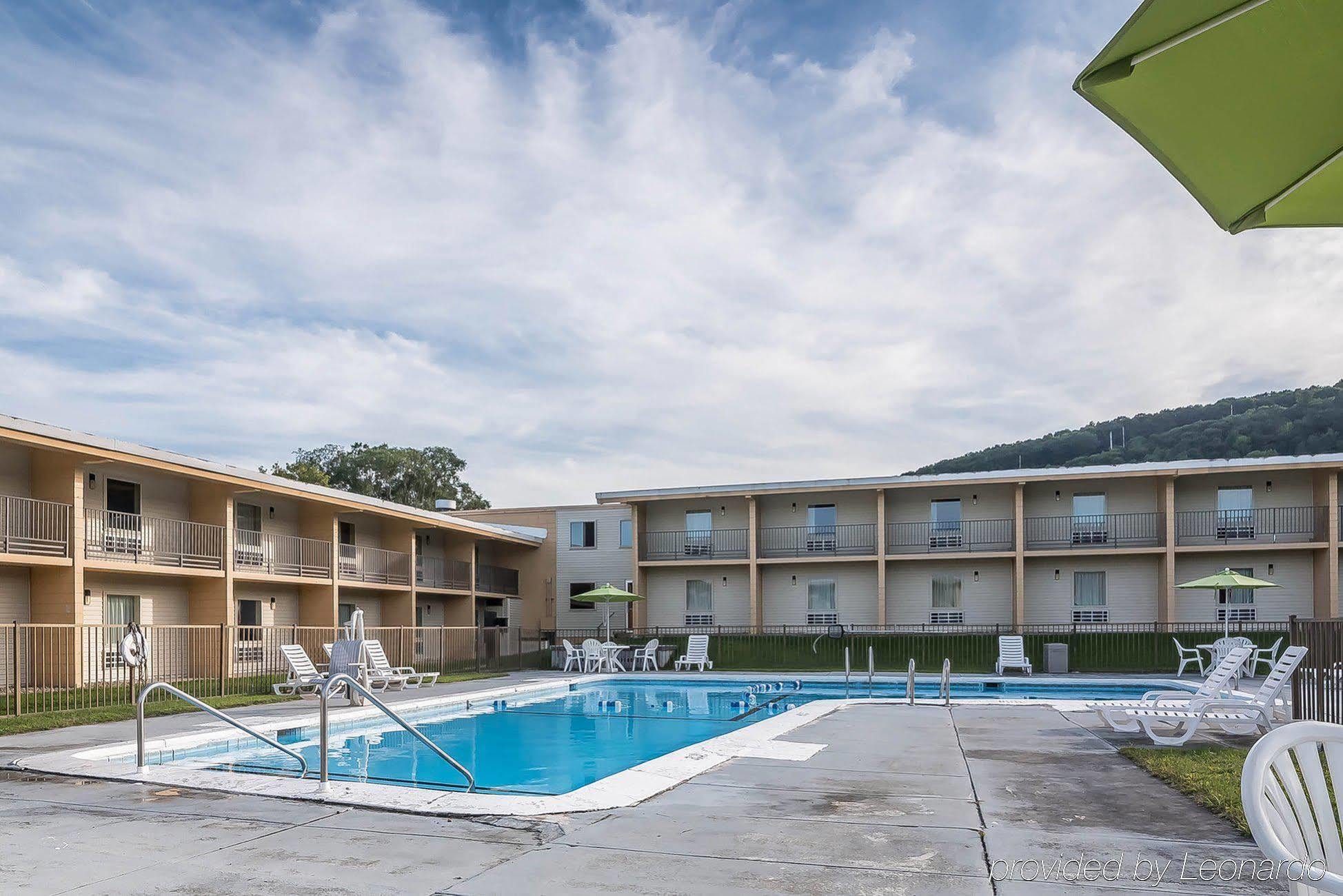Econo Lodge Inn & Suites Binghamton Εξωτερικό φωτογραφία