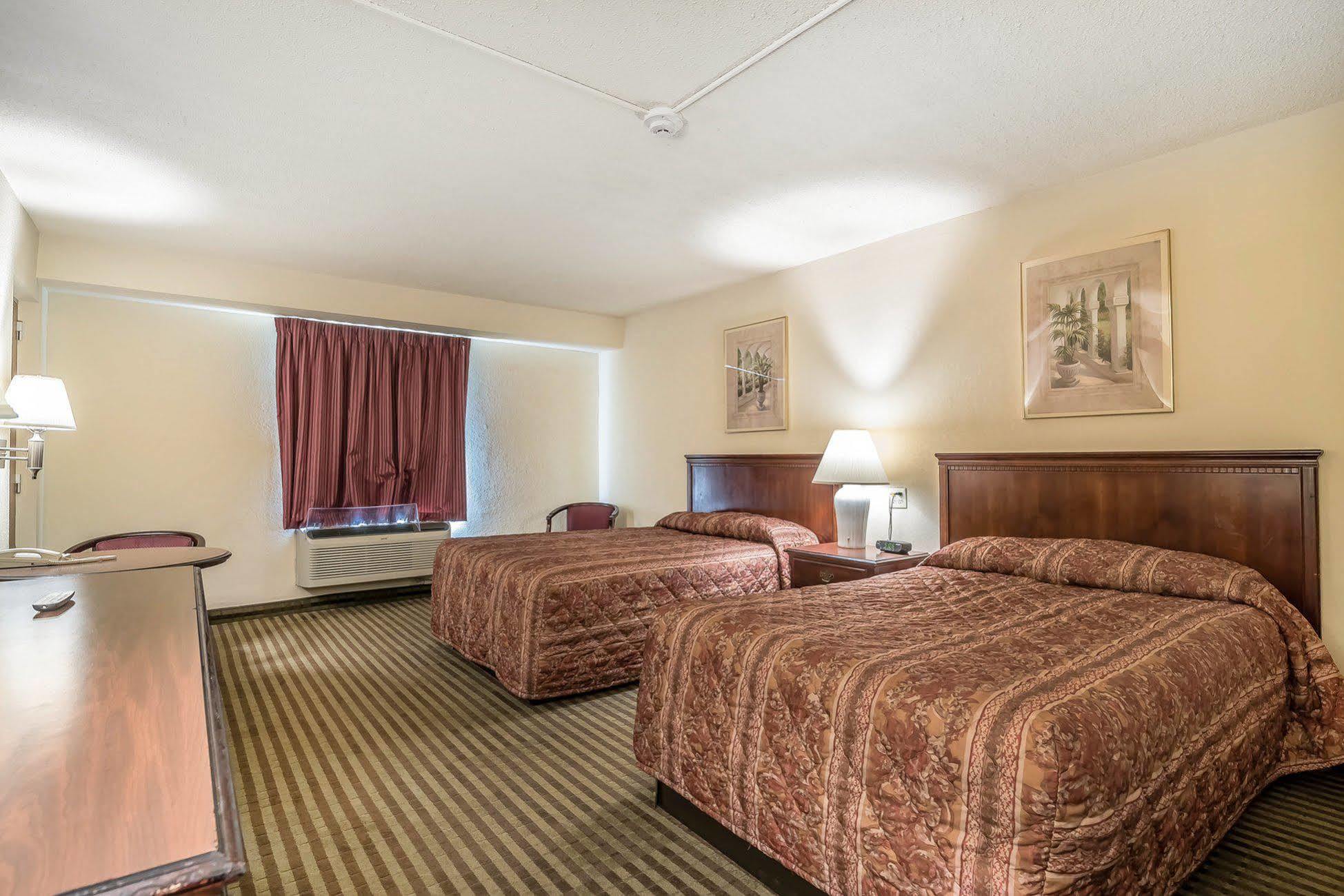 Econo Lodge Inn & Suites Binghamton Εξωτερικό φωτογραφία